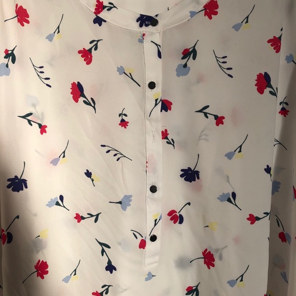 Colourful Blouse - Picture 2 of 5